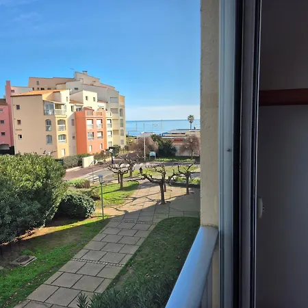 Apartament Acropole, 4 Personnes Au Pied De La Agde